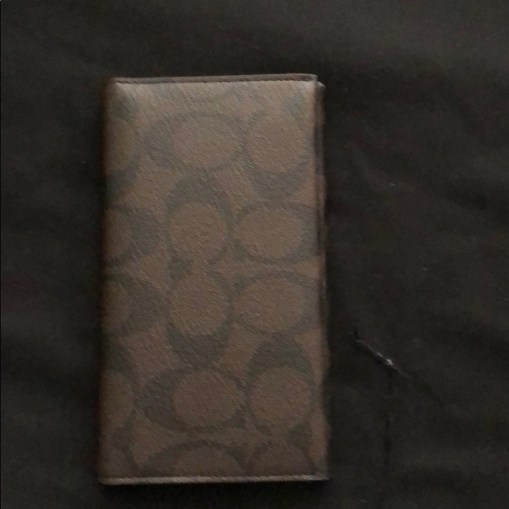 Coach cell phone wallet